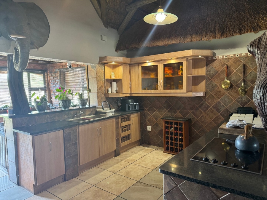 Commercial Property for Sale in Hartbeespoort Rural North West